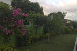 4 Bedrooms 2 Bathrooms, House for Rent in Kingston 10