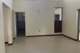 3 Bedrooms 3 Bathrooms, House for Rent in Kingston 8