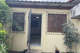 3 Bedrooms 3 Bathrooms, House for Rent in Kingston 8