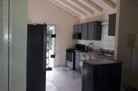 2 Bedrooms 2 Bathrooms, House for Rent in Ocho Rios