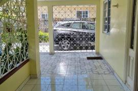 3 Bedrooms 2 Bathrooms, House for Rent in Kingston 19