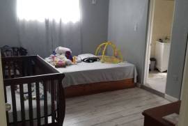 2 Bedrooms 2 Bathrooms, House for Rent in Kingston 8