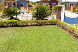 2 Bedrooms 1 Bathrooms, House for Rent in Montego Bay