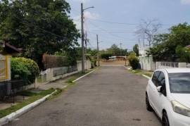 4 Bedrooms 4 Bathrooms, House for Rent in Kingston 19