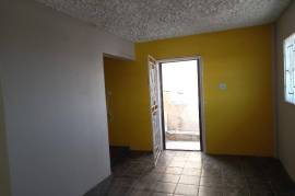 3 Bedrooms 2 Bathrooms, House for Rent in Red Hills