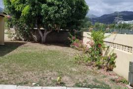 2 Bedrooms 1 Bathrooms, House for Rent in Kingston 6