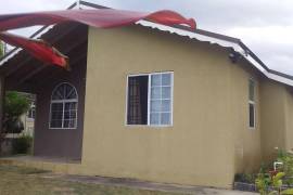 2 Bedrooms 1 Bathrooms, House for Rent in Montego Bay