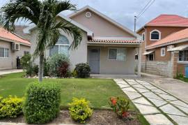 2 Bedrooms 1 Bathrooms, House for Rent in Greater Portmore