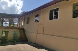 3 Bedrooms 2 Bathrooms, House for Rent in Kingston 9