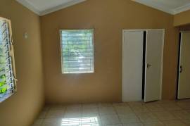 3 Bedrooms 2 Bathrooms, House for Rent in Kingston 9