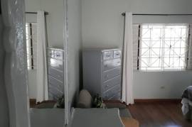 2 Bedrooms 1 Bathrooms, House for Rent in Kingston 20