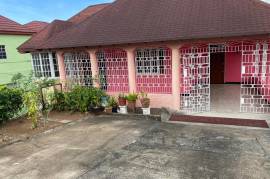 2 Bedrooms 2 Bathrooms, House for Rent in Kingston 9