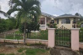 2 Bedrooms 2 Bathrooms, House for Rent in St. Mary Country Club