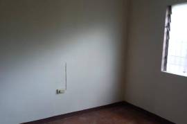 3 Bedrooms 1 Bathrooms, House for Rent in Kingston 2