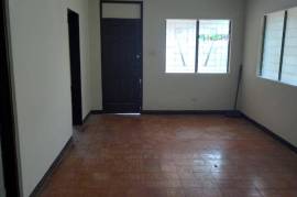 3 Bedrooms 1 Bathrooms, House for Rent in Kingston 2