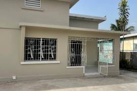 3 Bedrooms 1 Bathrooms, House for Rent in Linstead