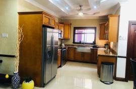 3 Bedrooms 4 Bathrooms, Apartment for Sale in Kingston 6