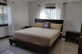 3 Bedrooms 4 Bathrooms, Apartment for Sale in Kingston 6