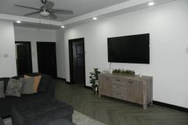 3 Bedrooms 4 Bathrooms, Apartment for Sale in Kingston 6