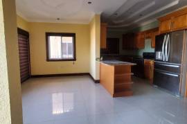 3 Bedrooms 4 Bathrooms, Apartment for Sale in Kingston 6