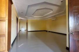 3 Bedrooms 4 Bathrooms, Apartment for Sale in Kingston 6