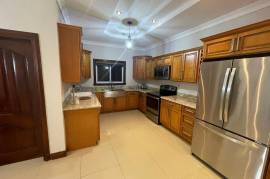 2 Bedrooms 3 Bathrooms, Apartment for Sale in Kingston 6