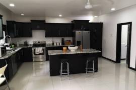 3 Bedrooms 4 Bathrooms, Apartment for Sale in Kingston 8