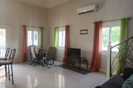 3 Bedrooms 4 Bathrooms, Apartment for Sale in Kingston 8