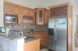 3 Bedrooms 4 Bathrooms, Apartment for Sale in Kingston 8