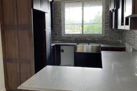 2 Bedrooms 3 Bathrooms, Apartment for Sale in Kingston 8