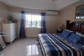 2 Bedrooms 3 Bathrooms, Apartment for Sale in Kingston 6