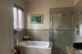 2 Bedrooms 3 Bathrooms, Apartment for Sale in Kingston 8