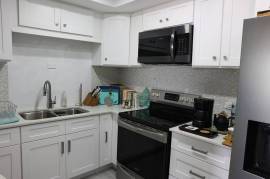 2 Bedrooms 2 Bathrooms, Apartment for Sale in Kingston 10