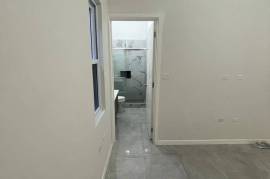 2 Bedrooms 3 Bathrooms, Apartment for Sale in Kingston 6