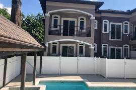 2 Bedrooms 3 Bathrooms, Apartment for Sale in Kingston 8