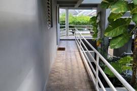 3 Bedrooms 2 Bathrooms, Apartment for Sale in Kingston 8