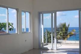 2 Bedrooms 1 Bathrooms, Apartment for Sale in Tower Isle