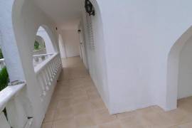 2 Bedrooms 3 Bathrooms, Apartment for Sale in Runaway Bay