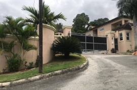 3 Bedrooms 3 Bathrooms, Apartment for Sale in Kingston 8