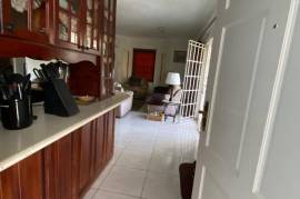 2 Bedrooms 3 Bathrooms, Apartment for Sale in Kingston 6