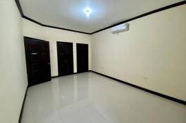 2 Bedrooms 3 Bathrooms, Apartment for Sale in Kingston 6