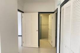 2 Bedrooms 2 Bathrooms, Apartment for Sale in Kingston 5