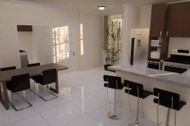 2 Bedrooms 2 Bathrooms, Apartment for Sale in Kingston 8