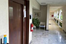 3 Bedrooms 2 Bathrooms, Apartment for Sale in Kingston 10