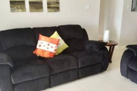 2 Bedrooms 2 Bathrooms, Apartment for Sale in Laughlands