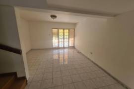 2 Bedrooms 2 Bathrooms, Apartment for Sale in Kingston 8