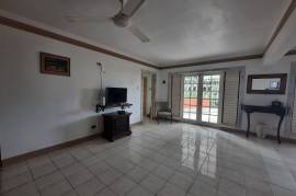 3 Bedrooms 2 Bathrooms, Apartment for Sale in Montego Bay