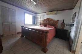 3 Bedrooms 2 Bathrooms, Apartment for Sale in Montego Bay