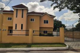 2 Bedrooms 2 Bathrooms, Apartment for Sale in Kingston 8