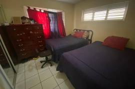 2 Bedrooms 2 Bathrooms, Apartment for Sale in Kingston 8